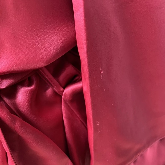 Vintage 90s St Michael red satin dressing gown size 12-14 - Picture 9 of 10